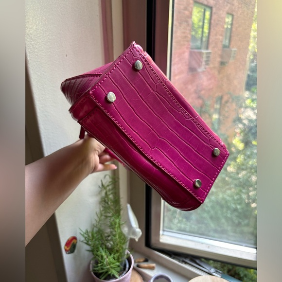 Mini Pink Handbag - Picture 4 of 9